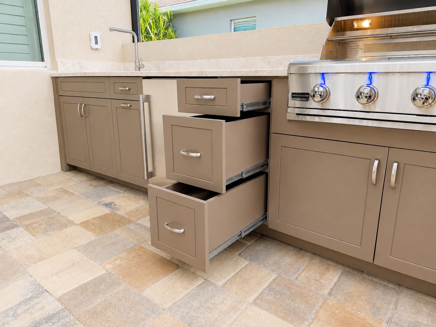 Nutmeg outdoor kitchen with Captiva door style, side view